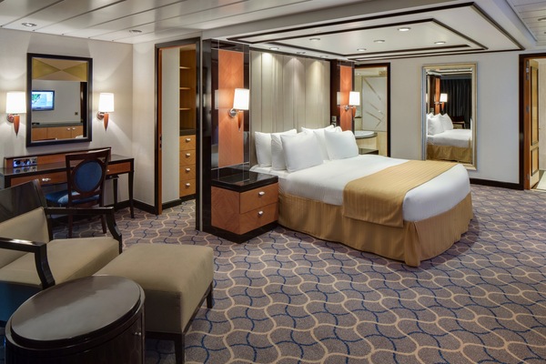 RCI Liberty of the Seas Royal Suite 1.jpg